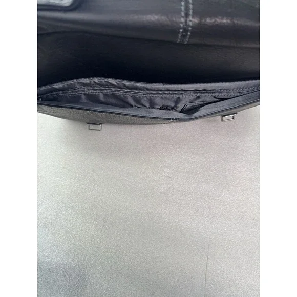 Kenneth Cole REACTION Business 16 Colombian Leather Laptop Messenger Bag